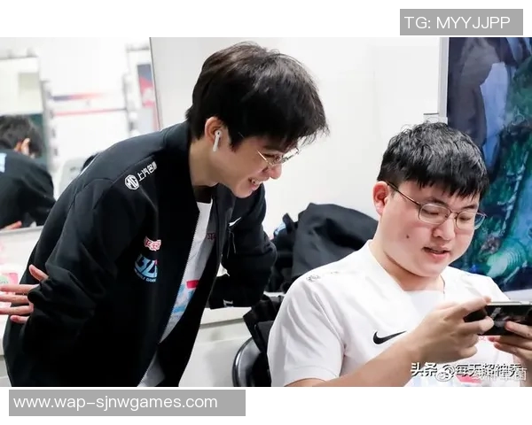 S15LOL赛后分析RNG与BLG选手个人能力表现及影响因素